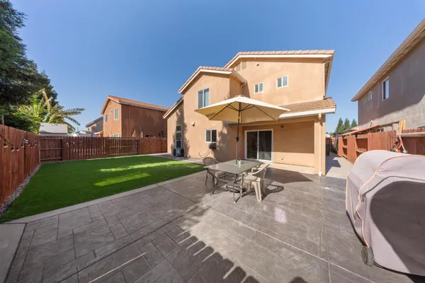 5560 LANDON LN