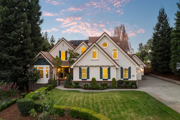 2393 HIGHLAND HILLS DR