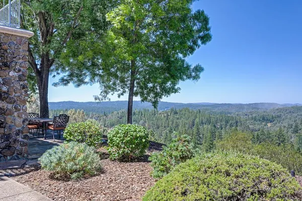 770 BRIDLE PATH RD