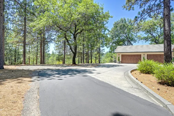 5050 BELLA VISTA CIR