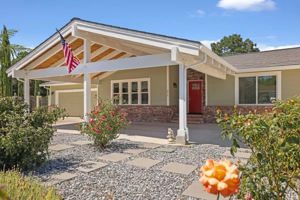 575 BUENA TIERRA DR
