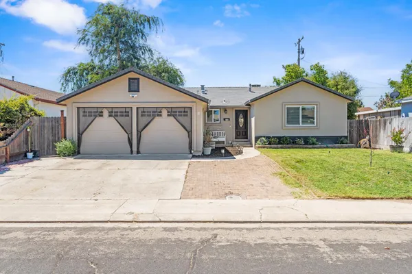 242 MARTHA ST