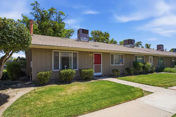 617 W GRANGER AVE 14