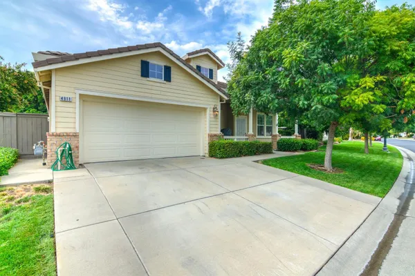 4811 DARLINGTON LN