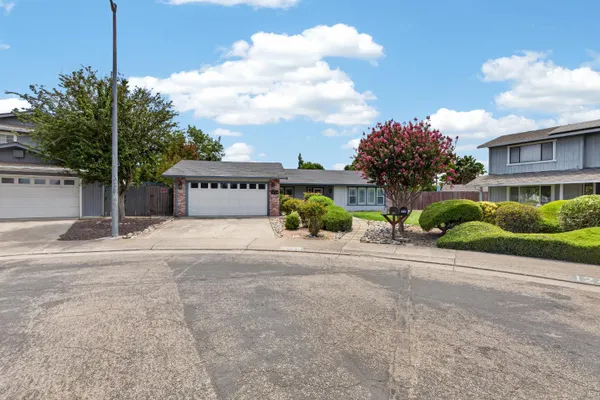 1238 CHAPARRAL WAY