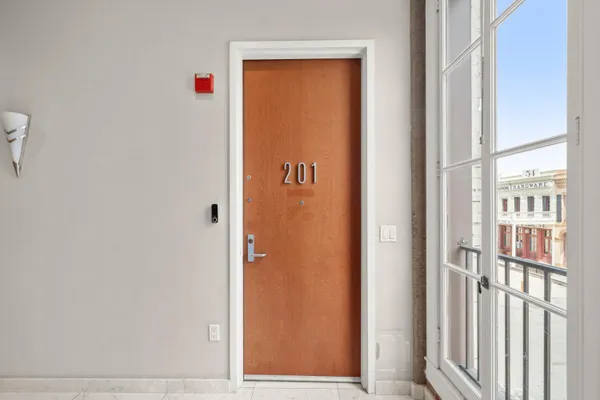 120 I ST 201