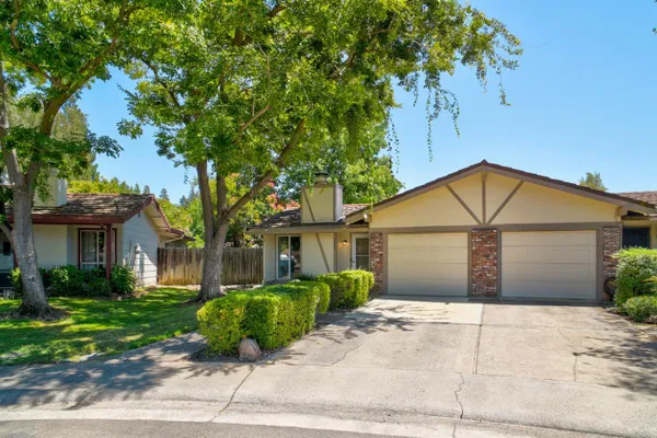 2363 COBBLEOAK CT