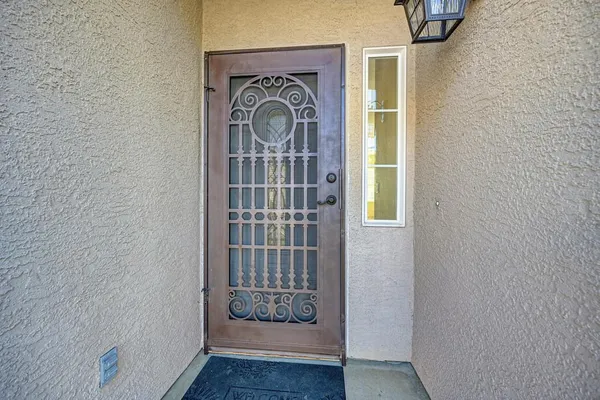 317 AVILA DR