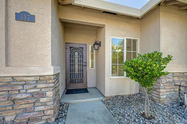 317 AVILA DR