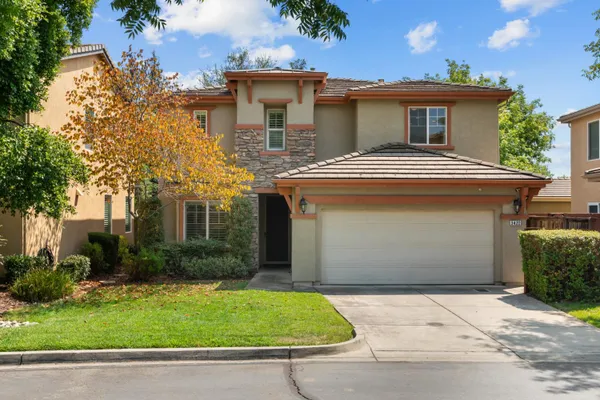 3422 KENSINGTON CT