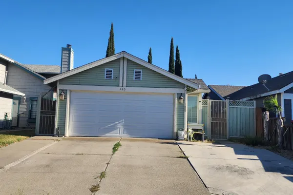 180 HAWTHORNE DR