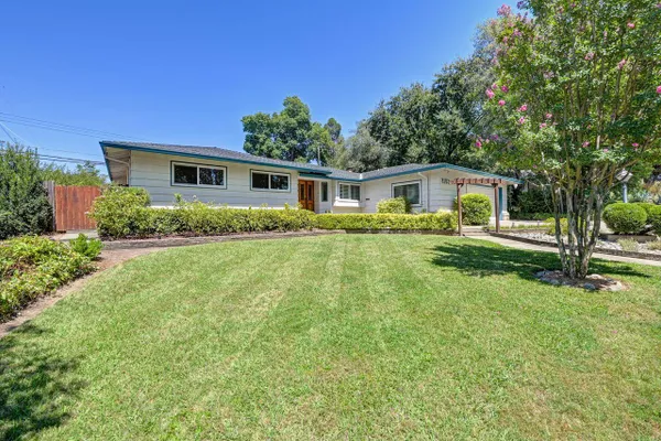 8163 WOODLEAF DR