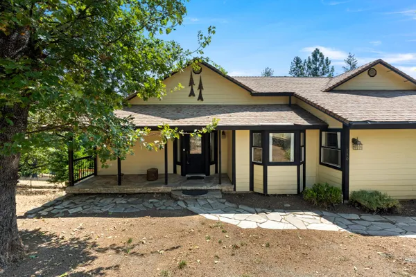 740 WASHINGTON IRVING DR