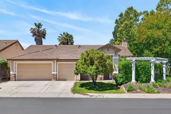 8406 ALAMEDA PARK DR