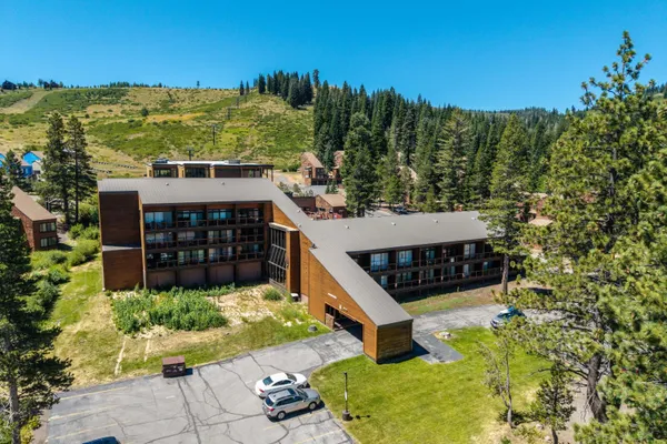 11589 SNOWPEAK WAY 53
