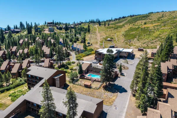 11589 SNOWPEAK WAY 53