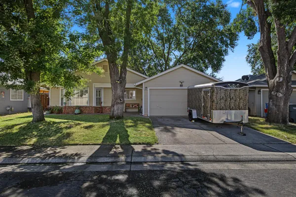 182 STONYBROOK DR