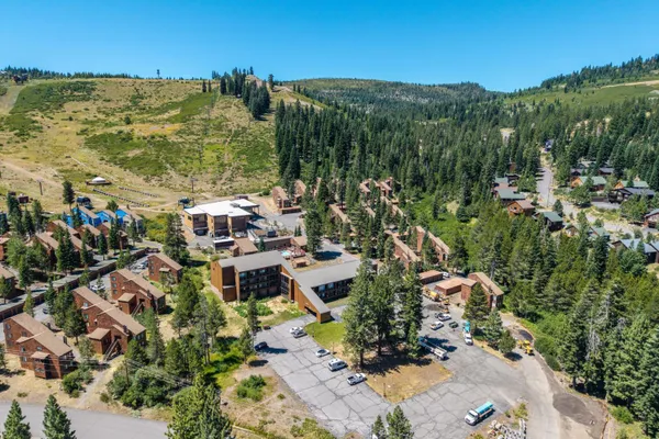 11589 SNOWPEAK WAY 53