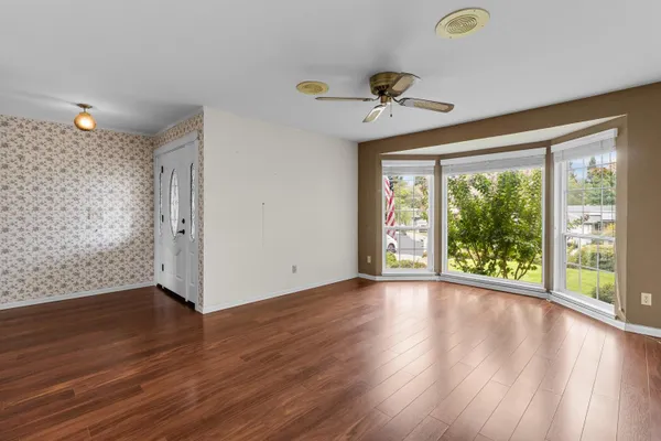 8615 SANDSTONE CT