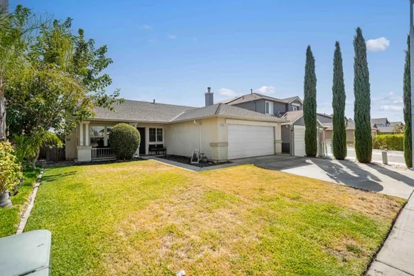 214 SHADYWOOD AVE