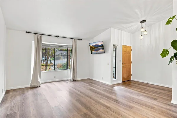 2117 CARRILLO CT