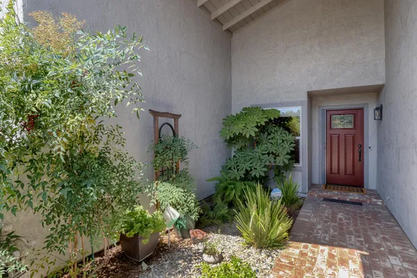 5923 SHADOW OAK DR