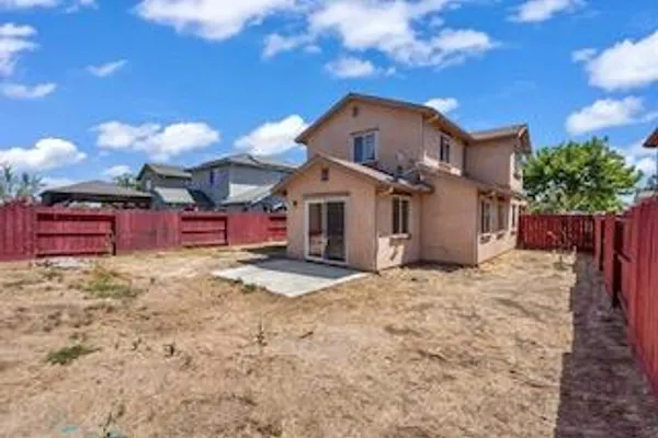 402 HALLMAN LN