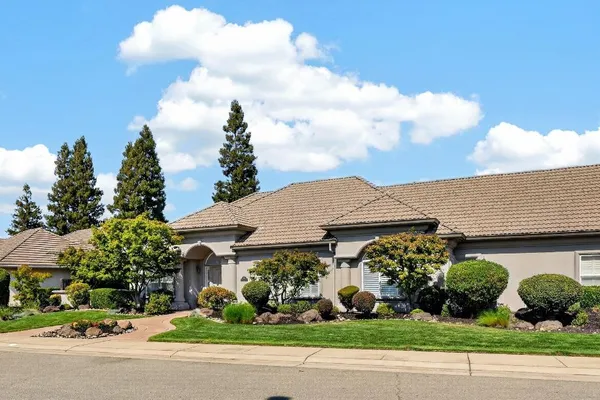 1116 BRIDGETOWNE DR