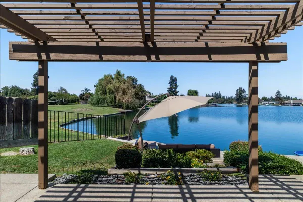 6310 CHESAPEAKE CIR