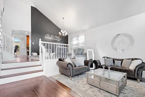 2772 AIRONS CT