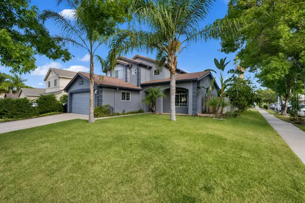 901 ALCOY DR