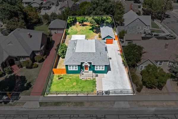 1515 W HARDING WAY