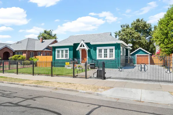 1515 W HARDING WAY