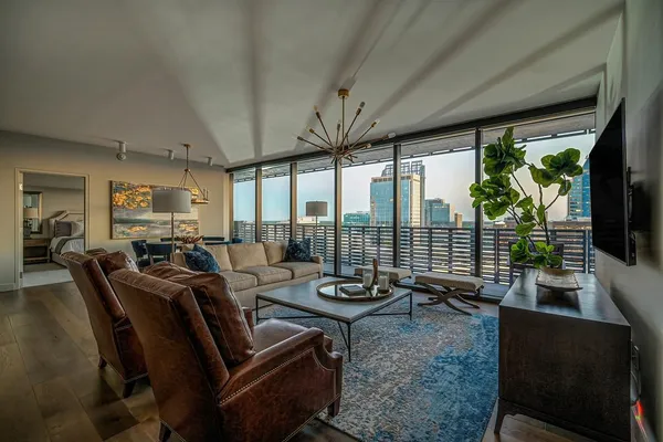 500 J ST 1603