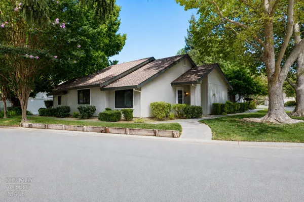 3201 SWALLOWS NEST DR