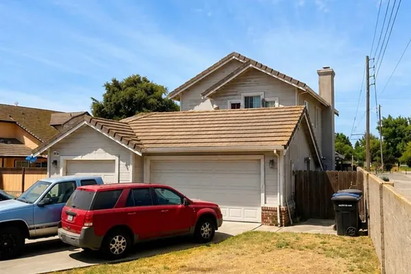 737 REDFIELD AVE