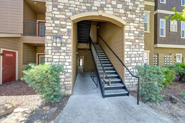 8434 WALERGA RD 136