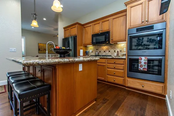 2461 CYPRESS POINT DR