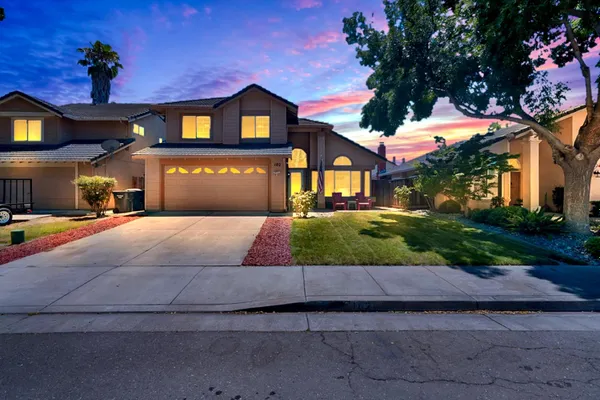 102 HENRY CT