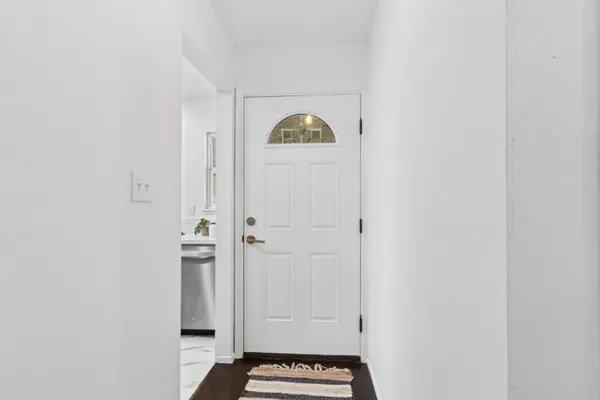 1004 CARSON ST