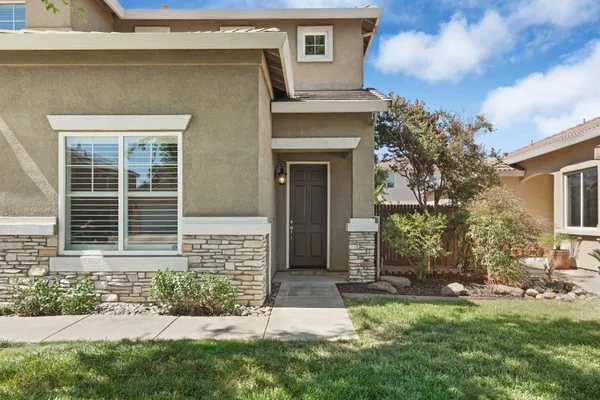 2317 AUTUMN OAK PL