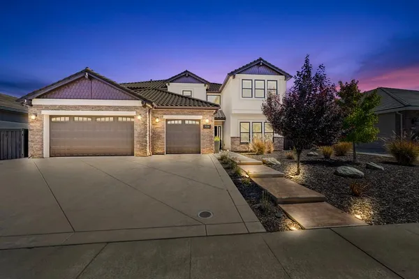 724 OLIVER CT