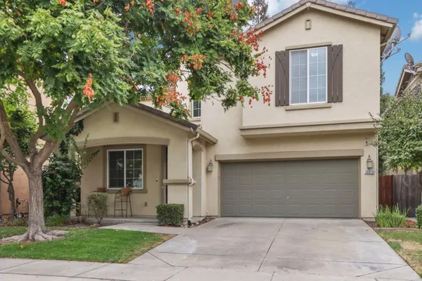 10910 PEONY PLACE DR