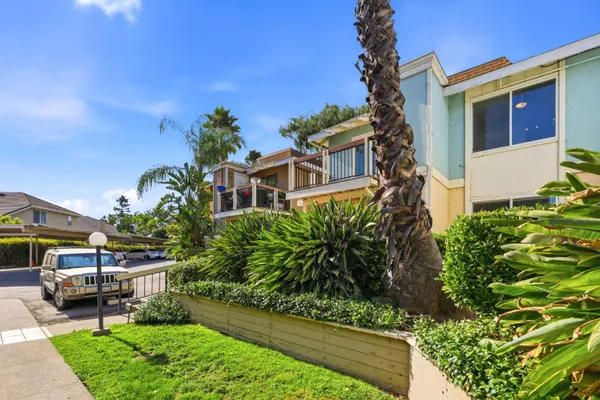 6241 RIVERSIDE BLVD 205