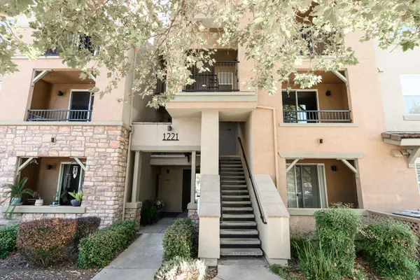 1221 WHITNEY RANCH PKWY 1136