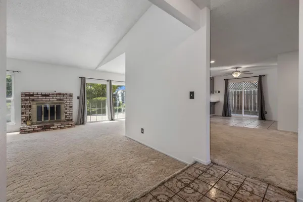 962 FERNWOOD DR