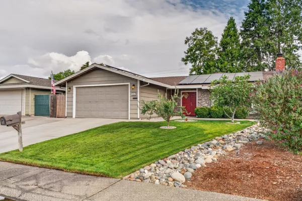 8919 GENOA AVE