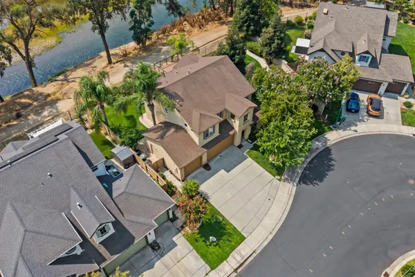 13102 RIVERCREST DR