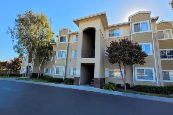 565 PEERLESS WAY 210