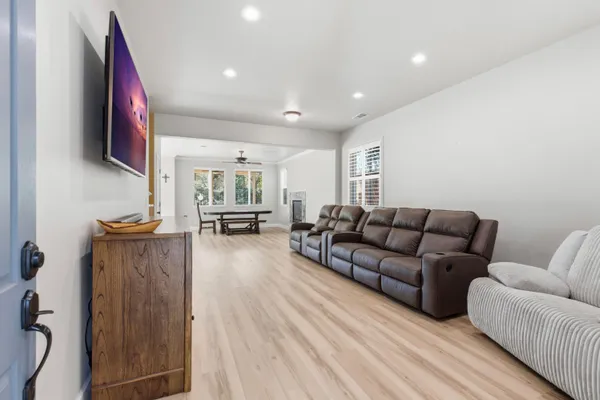 13102 RIVERCREST DR